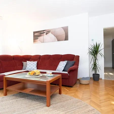 Bumm Apartment *